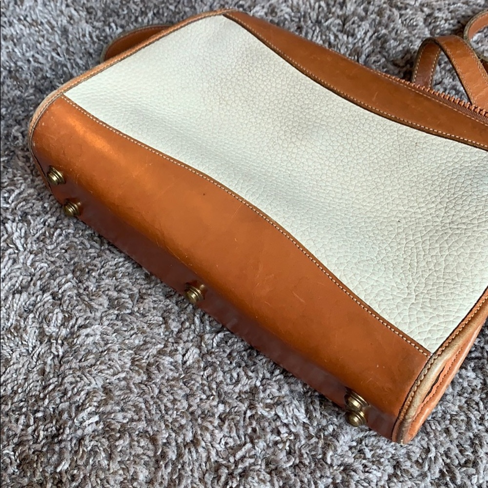 Vintage Dooney & Bourke crossbody purse - Picture 15 of 16
